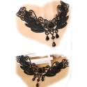 Le collier en dentelle noir Erika