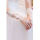 Les gants de cérémonie blancs dentelle et diamants