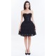 La robe bustier noir en dentelle