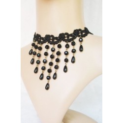 Le collier gothique pluie de perles
